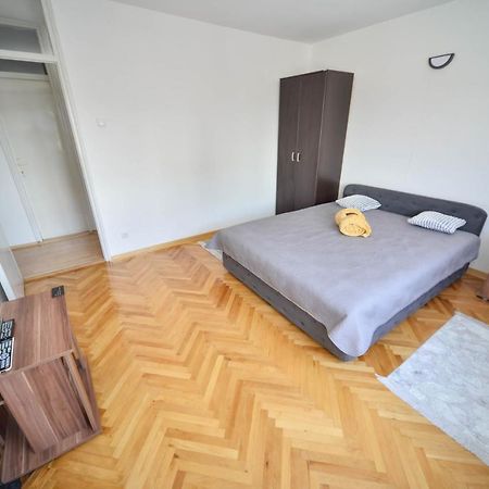 Apartman Centar Lux Pirot Exterior photo