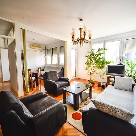 Apartman Centar Lux Pirot Exterior photo