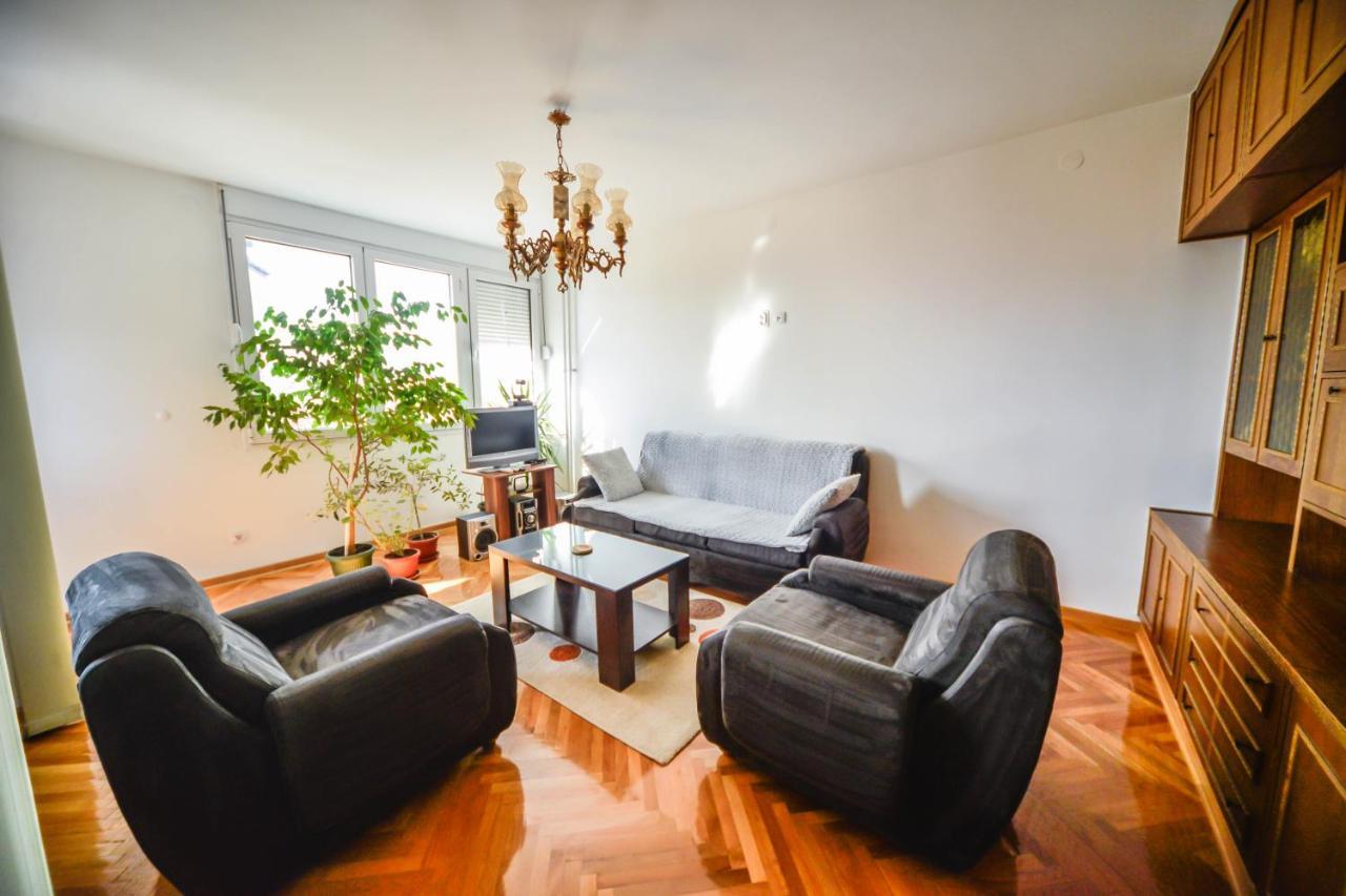 Apartman Centar Lux Pirot Exterior photo